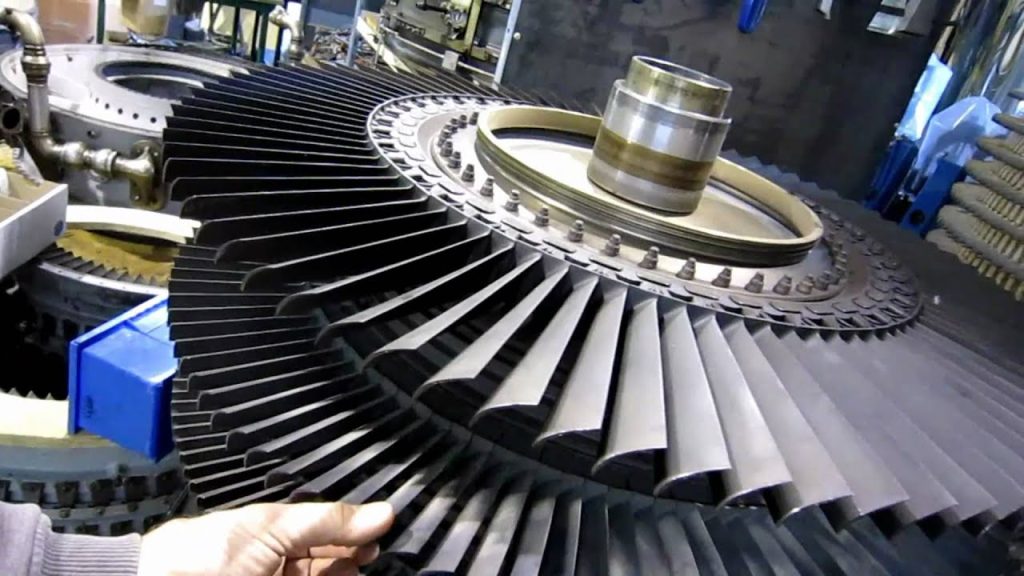 Why do gas turbine blades fail?